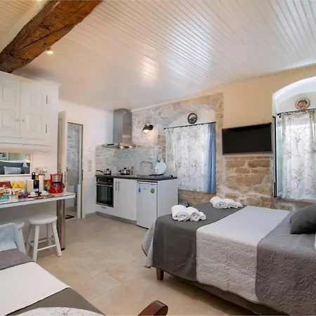 Pavlos Vendégház 3*