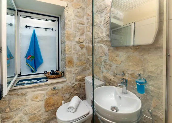Pavlos 3* Gaios