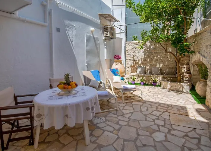 Konukevi Pavlos Gaios